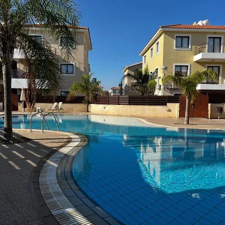 Déjà Blue Kyklades Bc7 - Workspace, Pool, Gym, Nearby