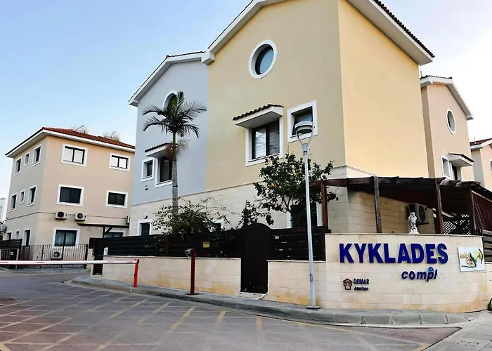 Deja Blue Kyklades Bc7 - Workspace, Pool, Gym, Nearby * プロタラス